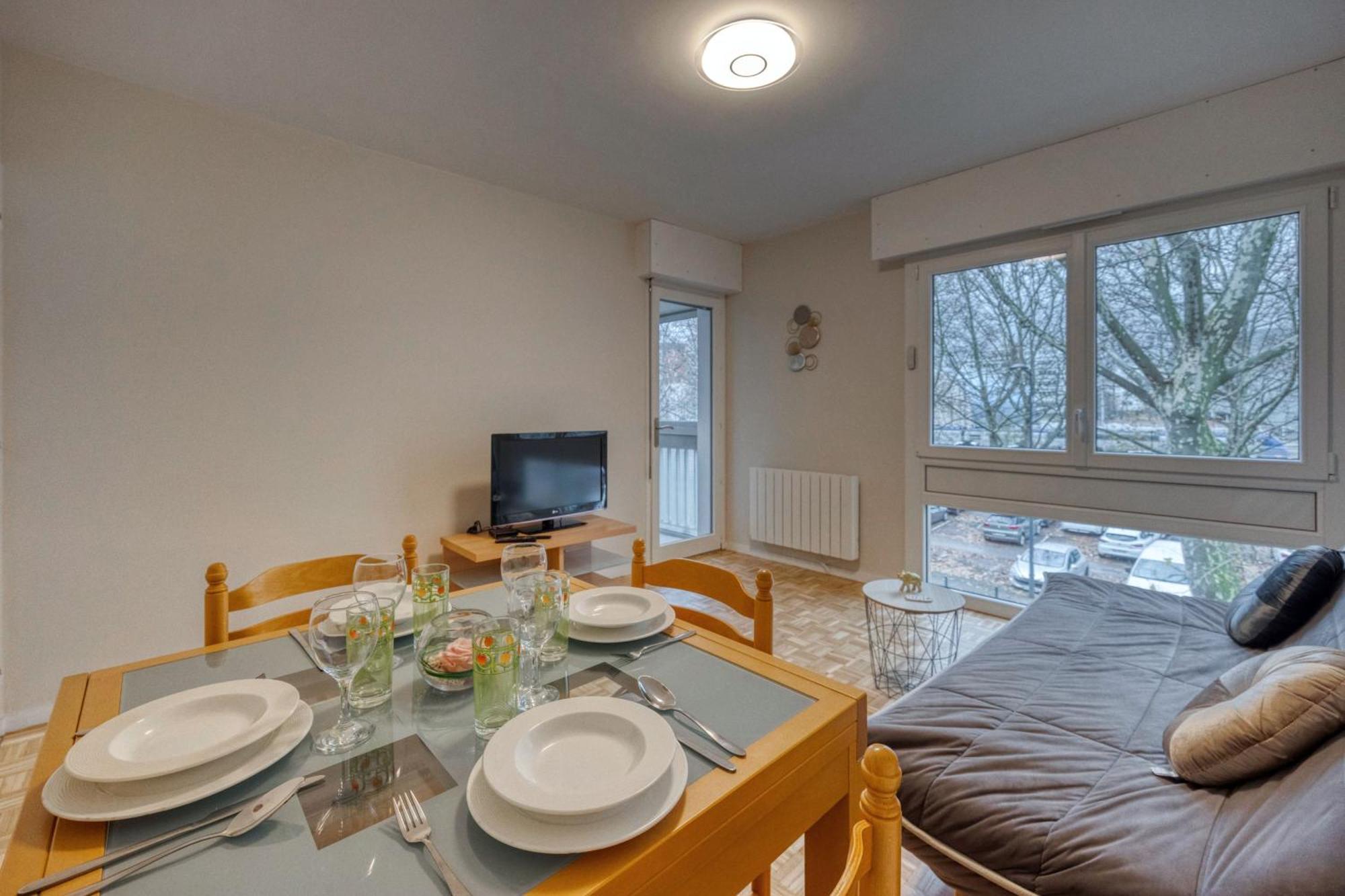 Le Bellevue - Gare De Grenoble Apartment ภายนอก รูปภาพ